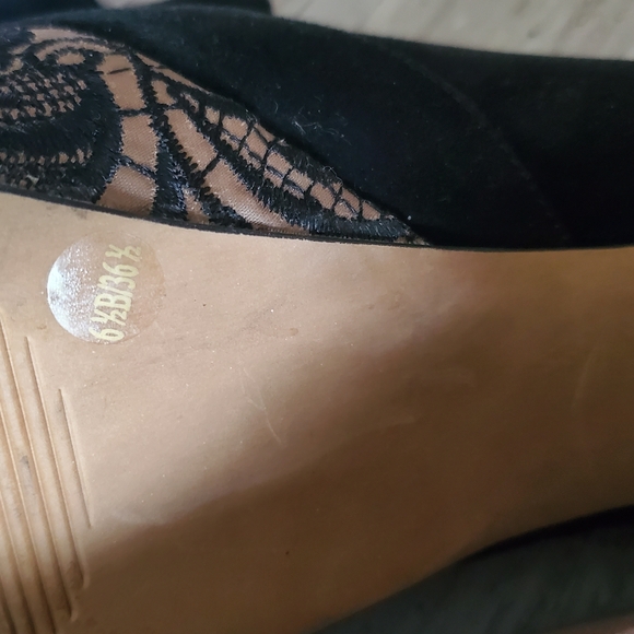 Jessica Simpson Black Bow Peep-Toe Heels - Picture 8 of 8